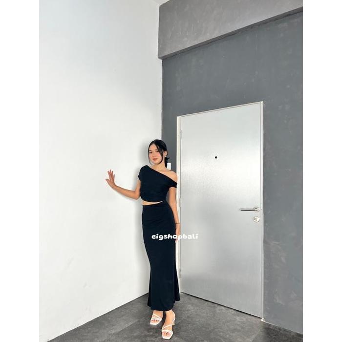 Gambar Eigshop Elena One Set Rok Duyung + Atasan Spandek Terbaru! - One set Hitam, Satu Ukuran dari Sedayu Barokah undefined Tokopedia