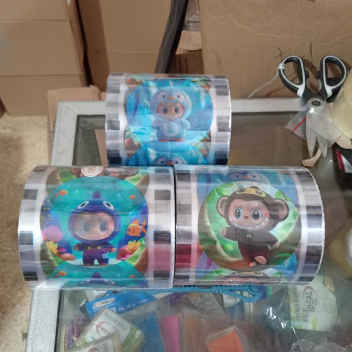 Gambar PLASTIK LID SEALER CUP POLOS KARTUN 1000 CUP - Labubu dari TAN PLASTIK_NEW undefined Tokopedia