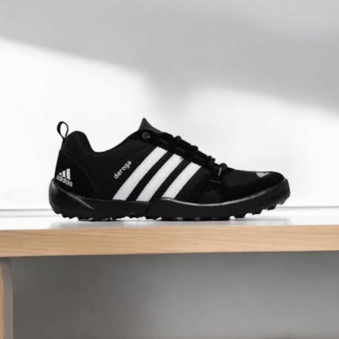 Promo adidas Daroga Plus Canvas 'Black White' FX9523 Hitam, 42