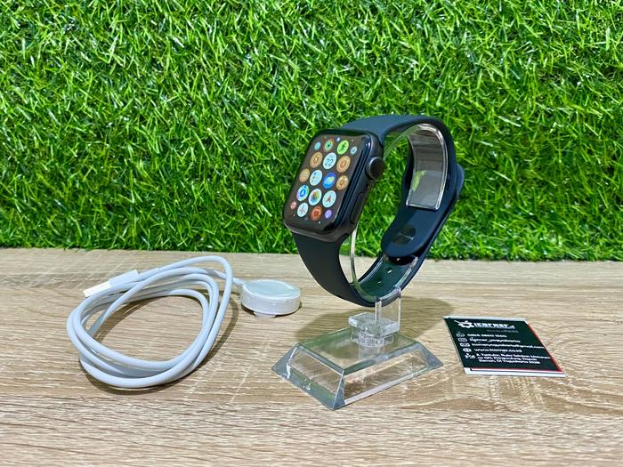 美品 Apple Watch series5 44mm GPSモデル スペースブラック 土日祝  