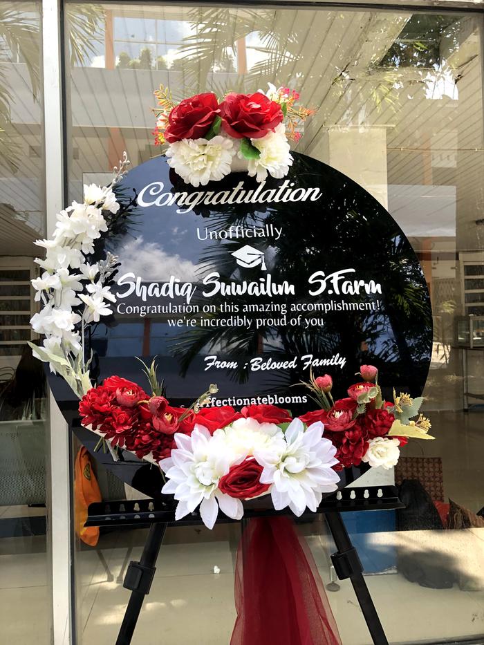 Gambar Papan Bunga Akrilik BULAT HITAM new (paket usaha) dari Affectionate Blooms undefined Tokopedia