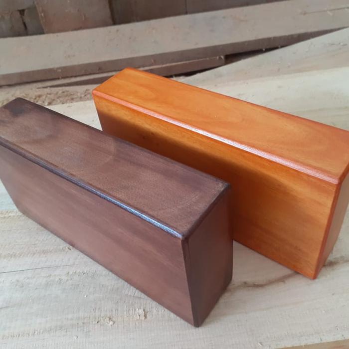 Gambar Balok kayu mahoni 10x4 cm panjang 1 meter sudah finishing cat plitur - Coklat muda dari Arjun Wood undefined 4 Tokopedia