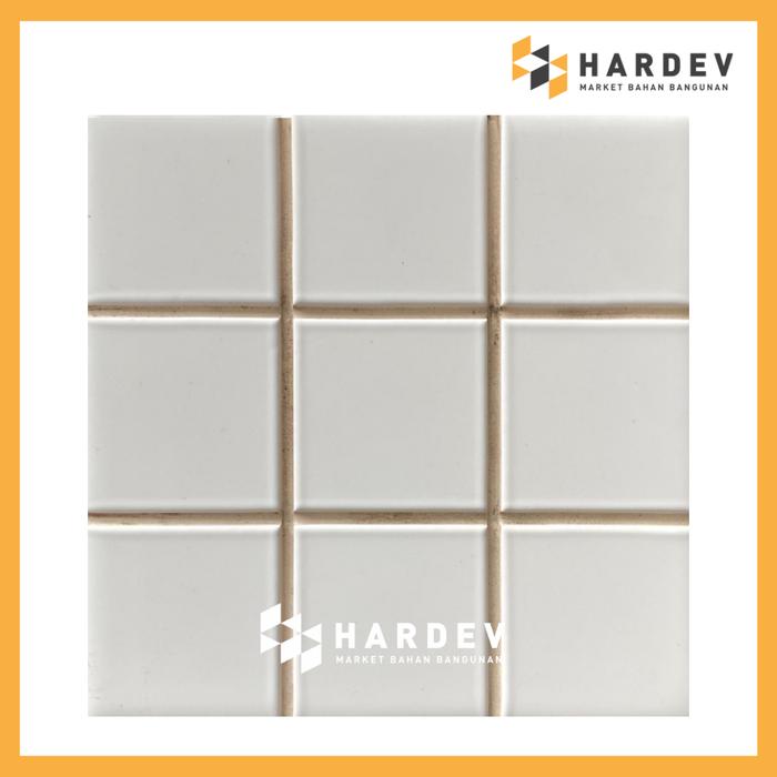 Gambar KERAMIK BISKUIT WHITE BOND 11 X 11 CM - MATTE DAN GLOSSY - Glossy dari Hardev Market ID undefined Tokopedia