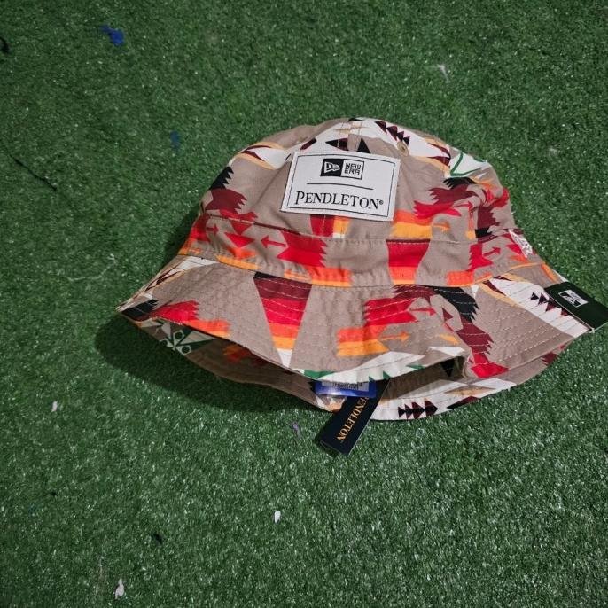 Gambar New Era x Pendleton bucket hat original bnwt - S/M dari Gaya Kepala undefined Tokopedia