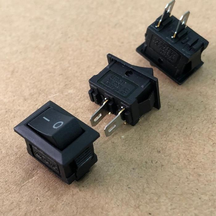 Jual Saklar Rocker switch mini hitam 2 pin / 2 kaki ON OFF Kalkulator ...