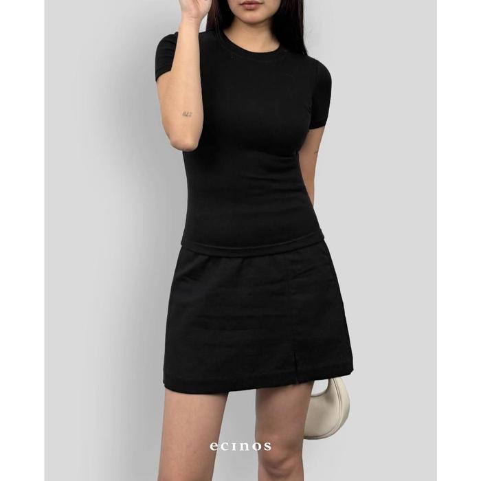 Gambar [DISKON] ECINOS - CORE FITTED TENCEL T-SHIRT 2.0 (REGULAR) - Black, S dari Amerta Indonesia Storee undefined Tokopedia