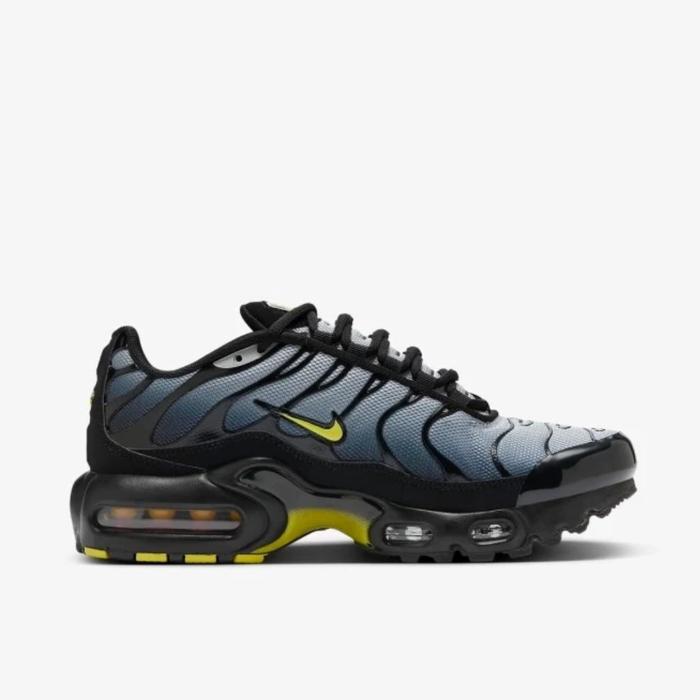 SEPATU NIKE AIR MAX TN PLUS BLACK GREY YELLOW ORIGINAL VIETNAM BNIB 43 di  Dikstylestore Tokopedia
