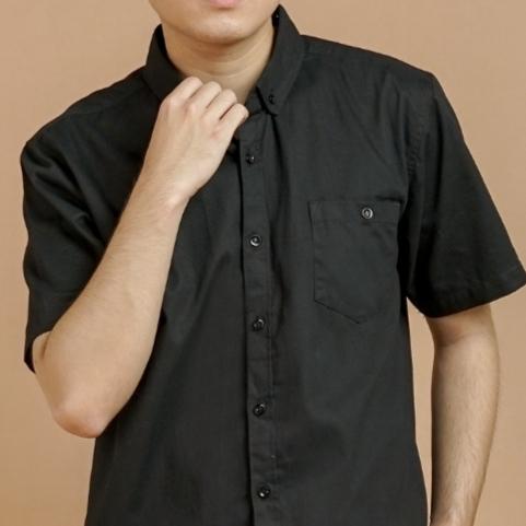 Gambar Kemeja polos pria basic lengan pendek - busan | Goodfella - Hitam, M dari goodfella Kota Administrasi Jakarta Pusat Tokopedia
