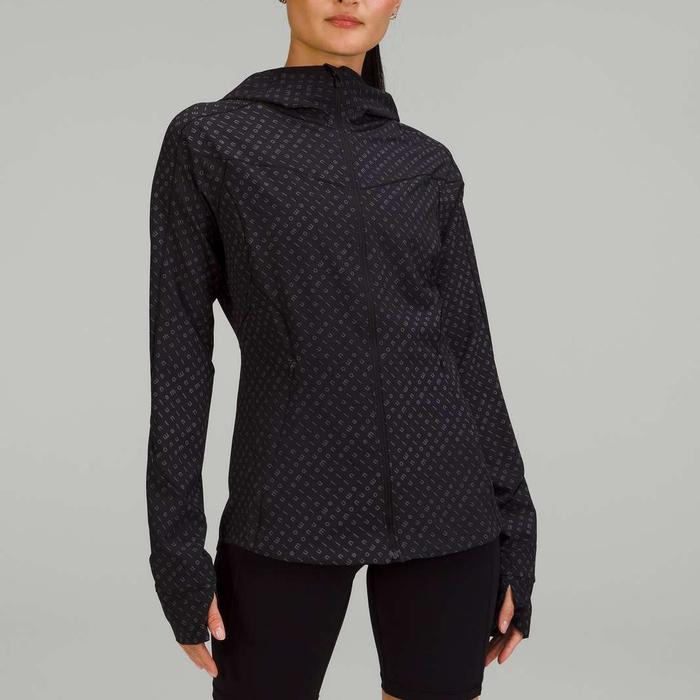 Gambar Jaket Lululemon Mist Over Windbreaker Original - Black, 0 dari Palugadasport undefined Tokopedia