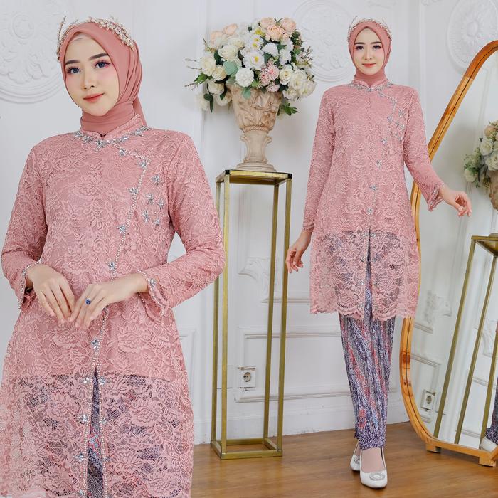 Gambar FREE HIJAB...!!! Kebaya Wisuda Harga Promo Model Tunik Brukat Aneka Pilihan Warna - ATASAN PINK, XL dari Butik Aneka Busana undefined Tokopedia