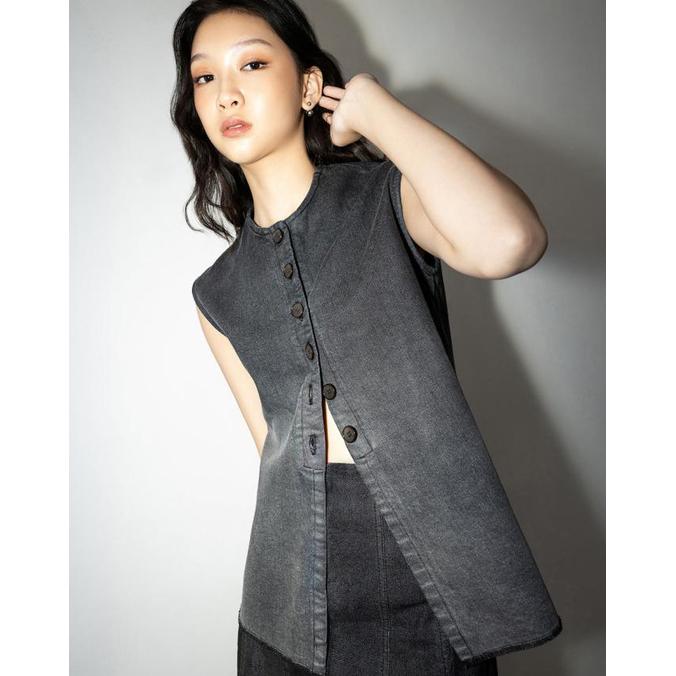 Gambar READY!!!!! FLOMORS - FILA TOP GREY - L dari NEOZ MART undefined Tokopedia
