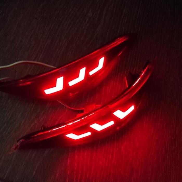 Gambar rear reflektor lampu mata kucing bemper bumper belakang TOYOTA all new rush / terios 2018 sd 2023 2019 2020 2021 gr sport 2022 - MODEL L RUNNING dari ALEX RACINGZ undefined Tokopedia