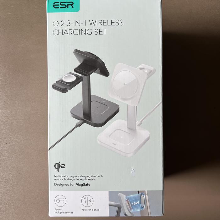 ESR Qi2 in Wireless Magsafe Charging Station Apple 15W Charger Iphone  di Rr-superstore Tokopedia