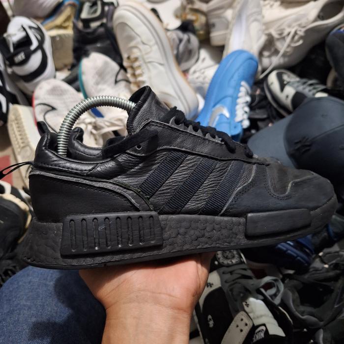 Sepatu Adidas Nmd R1 Leather