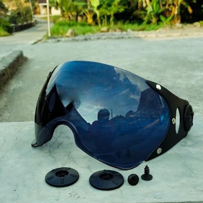 Gambar KACA VISOR HELM BOGO PILOT ITALY SCOOPY ORIGINAL Baut Motorcycle - Hitam Smoke dari Anugerah Sejahtera Helmet undefined Tokopedia