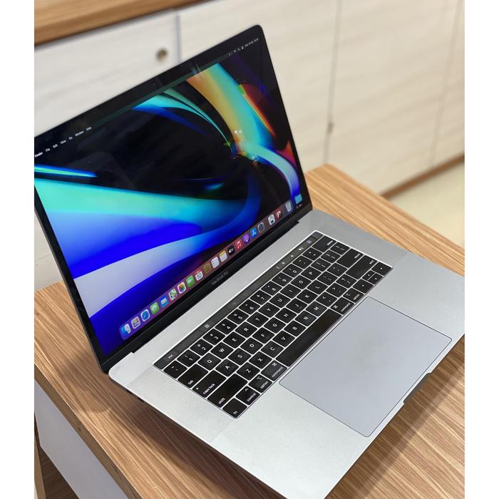 2477)MacBook Pro i5 16GB 充電19回 バッテリ新品同様