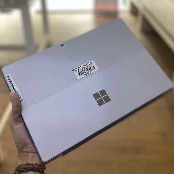 Gambar Microsoft surface Pro 4 lepas pasang dari REPUBLIC LAPTOP SOLO undefined Tokopedia