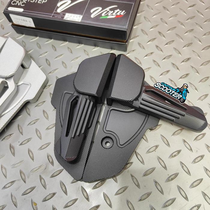 Gambar VIRTU Pijakan Kaki FOOTSTEP Versi-5 V5 Black / Silver Vespa LX S LXV - Full Black dari Captain Scooter_NEW undefined Tokopedia