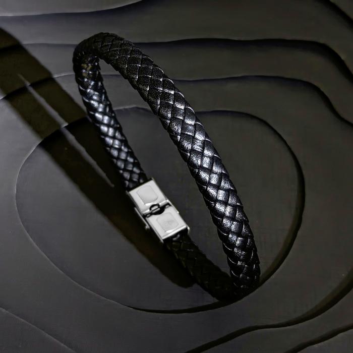 Gambar Gelang Kulit Pria dan Wanita - Hitam - Silver dari Luvo Bracelets &amp; Charms undefined Tokopedia