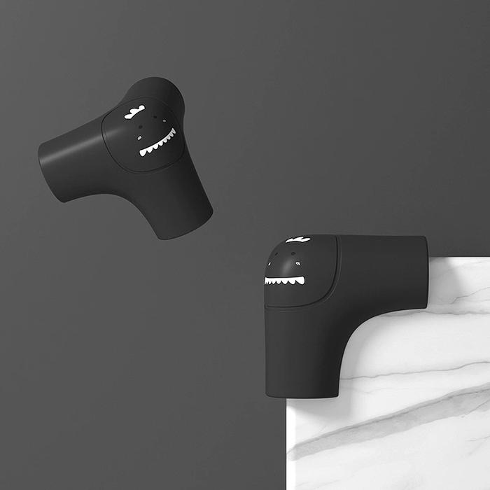 Gambar TooN | Pelindung Bayi Penutup Ujung Meja Kaca Karet Model T-Rex Edge Guard Sillicone Premium - Hitam dari tO - On undefined Tokopedia