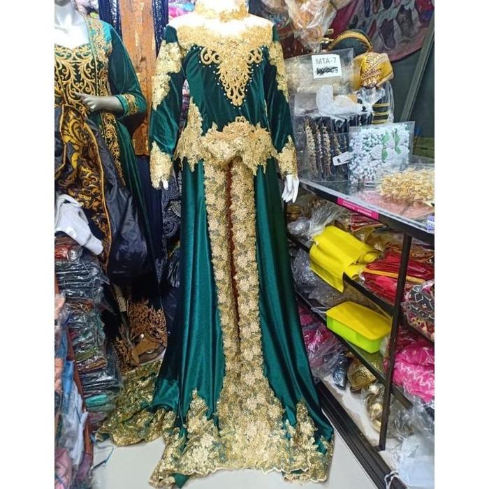 Gambar [BARU] PROMOO KEBAYA BLUDRU HIJAU BOTOL KEBAYA PENGANTIN WARNA HIJAU BOTOL - Kebaya, Pengantin dari Satya Bahagia Indonesia undefined Tokopedia