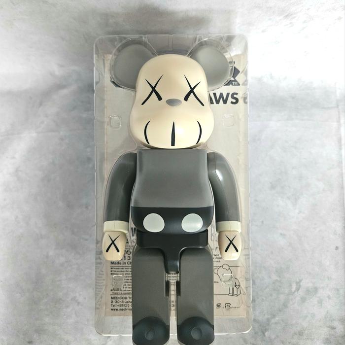 Gambar Bearbrick Kaws Grey 2002 400% Medicom Toy Original Very Rare dari Urban Vinyl undefined Tokopedia
