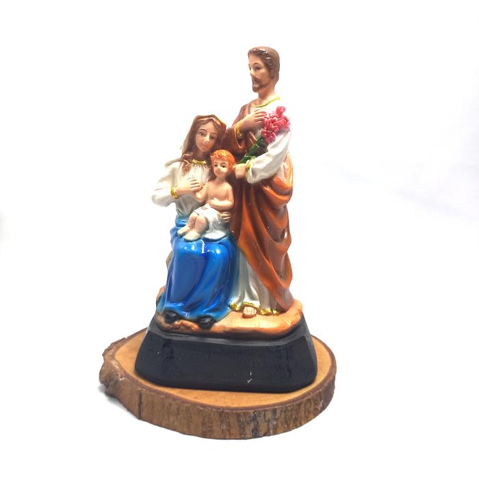 Gambar Patung Keluarga Kudus 15 cm/Patung Devosi Kepada Keluarga Kudus - Colour dari Toko Jendela Rohani Jogja undefined Tokopedia
