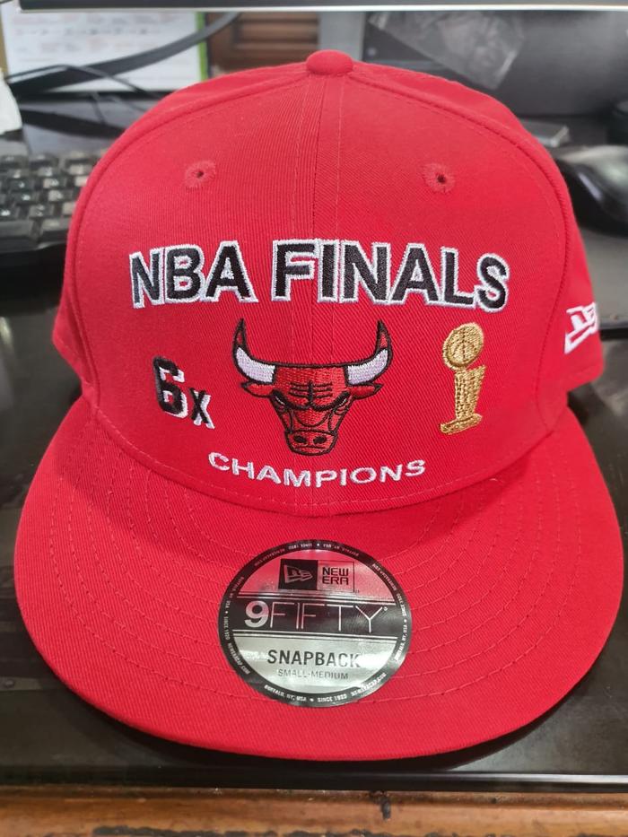 Topi New Era Red Sm Nba Finals 6x World Champions Chicago Bulls New Era  9fifty Snapback Original