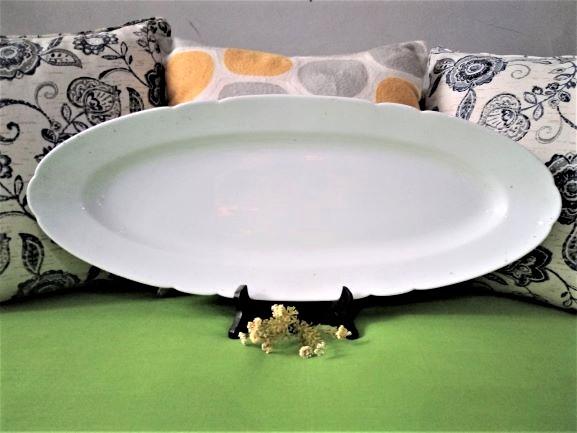 Gambar Long Ironstone "Serving Platter" Tahun 1920-an (Piring Panjang lis Gerigi) dari findeza70 undefined Tokopedia