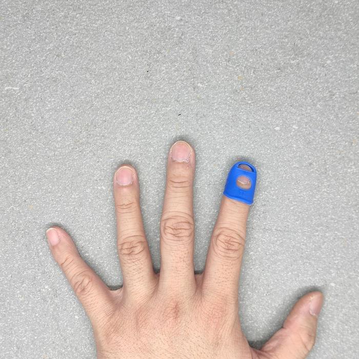 Gambar Pelindung Jari Untuk Bermain Gitar Fingertip Protector Guitar 1 PCS - 1 PCS dari Conner Hardware undefined Tokopedia