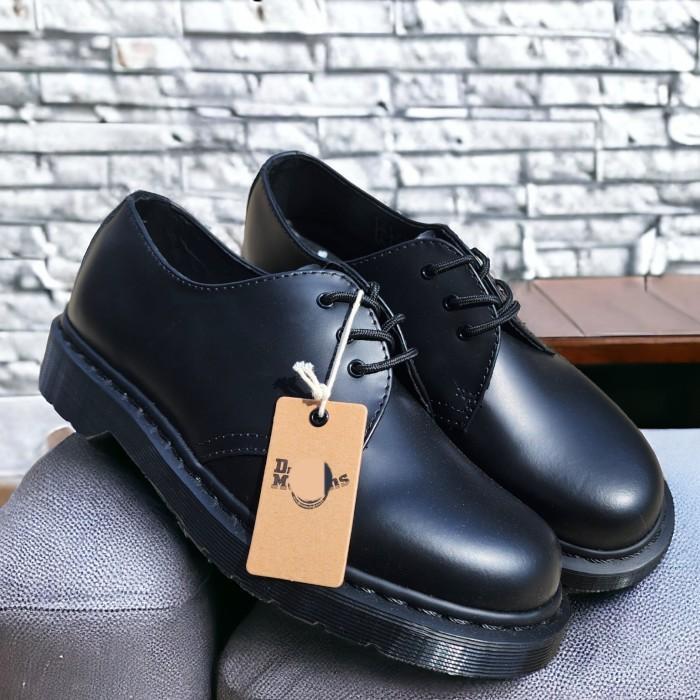 Tokopedia Doc Martens Gr 42 Sepatu Docmart Dr Martens 40 000