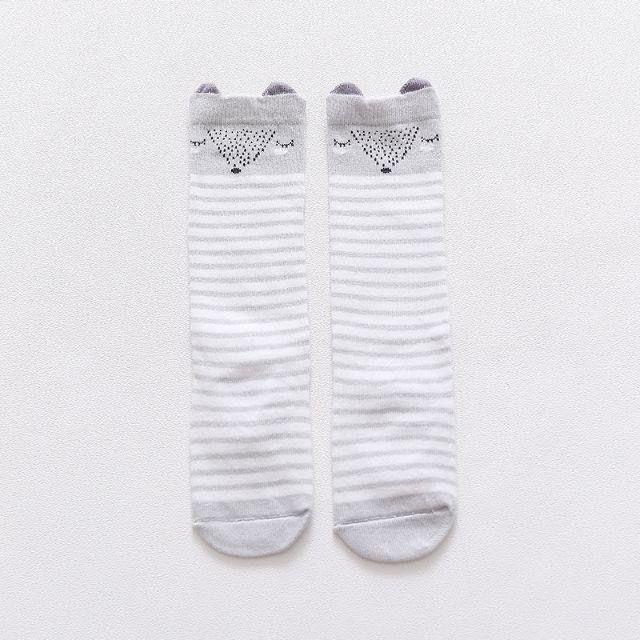 Gambar Kaos Kaki Bayi / kaos kaki baby panjang Korea Motif Lucu Halus Nyaman - Fox abu, M dari Sumo Baby undefined Tokopedia