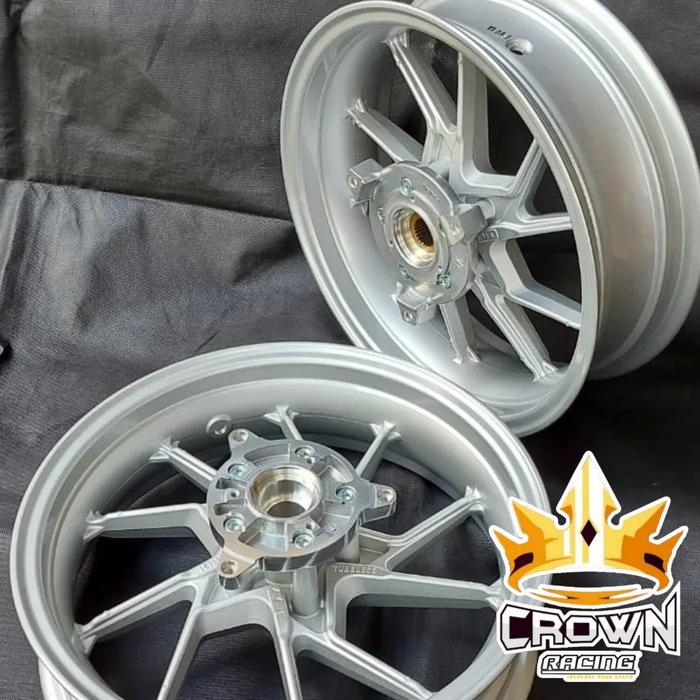Gambar Velg Chemco Helios Yamaha Aerox 155 / Nmax 155 Old / Nmax 155 New / Nmax Neo / Nmax Turbo Motor Motorcycle - Silver, Nmax 155 New dari CROWN RACING undefined Tokopedia