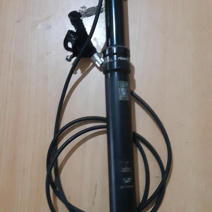Gambar seatpost droper hydraulic specialized reverb 31.6 remote dari Rindu Gowes undefined Tokopedia