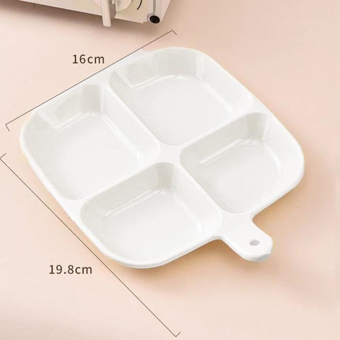 Gambar MUI TP Piring Kue Mini Piring Buah Piring Makanan 4 Sekat Plastik Tebal L04 - Putih dari MUI INDO undefined Tokopedia