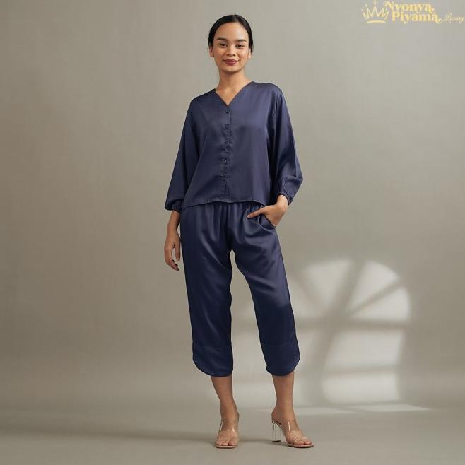 Gambar Lux Nyonya Piyama Tencel Moon Set - Neoma Termurah Ready Terbaik - S/M dari BatriderShops undefined Tokopedia