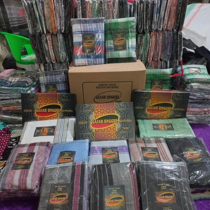 Gambar Sarung Murah Kodian Kain sarung Gajah unggul Per 10pcs 20pcs Grosir Sarung Thr Ramadhan sale Motif Random - RANDOM, 10 PCS PAKE BOX dari NewWay2 undefined Tokopedia