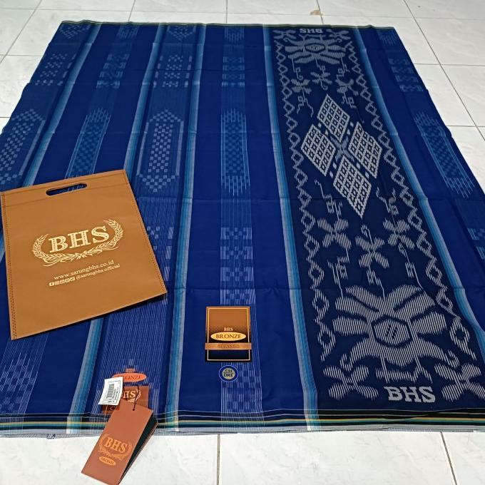 Gambar Terbaru Sarung Bhs Afkir Kawung Dobby Original Rijek Minim Best Quality - Biru dari More Storage undefined Tokopedia