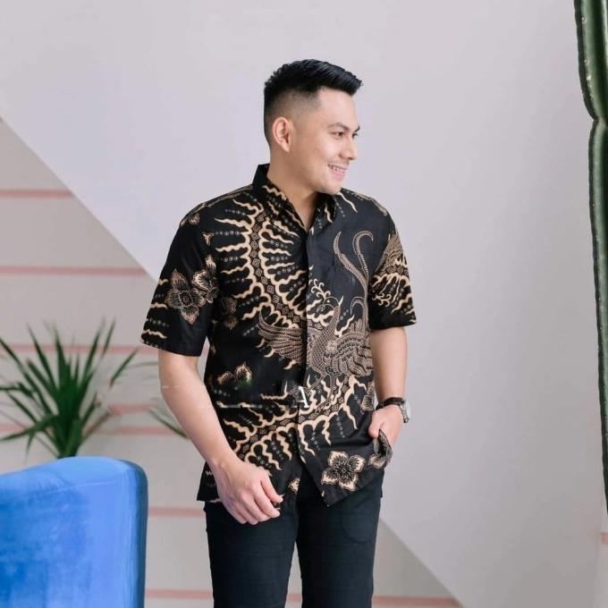 Gambar Batik Pria Lengan Pendek 055 - L dari Indhira Karani undefined Tokopedia