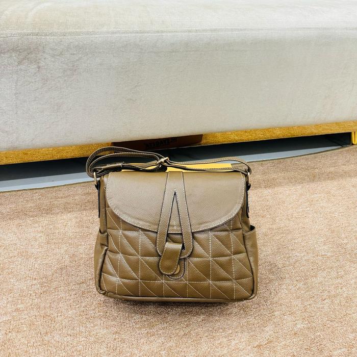 Gambar Tas Kulit asli Wanita Tas papirut Ketupat slot series - Hitam dari papirut store undefined 4 Tokopedia