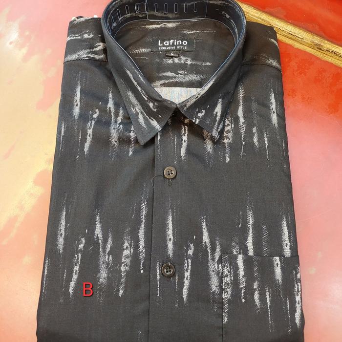 Gambar Kemeja pria lengan pendek regular fit - B, M dari VINA BUSANA undefined Tokopedia