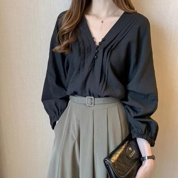 Gambar Regina Atasan Baju Katun Premium Tencel Halus V Neck Modis Baju Wanita Terbaru Import Quality - Hitam dari eminent store id undefined Tokopedia