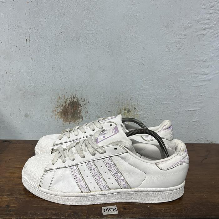 Sepatu Second Ori Adidas Superstar Paisley Size 43