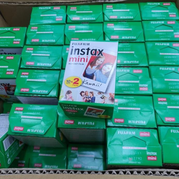Gambar isi instax mini 7/8/9/11/12 /refill polaroid instax mini/paper instax - isi 10 dari Jaikacoy undefined Tokopedia