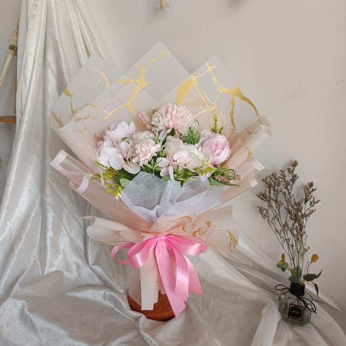 Gambar Buket bunga hydrangea mix / bisa request warna - pink dari NM craft undefined Tokopedia