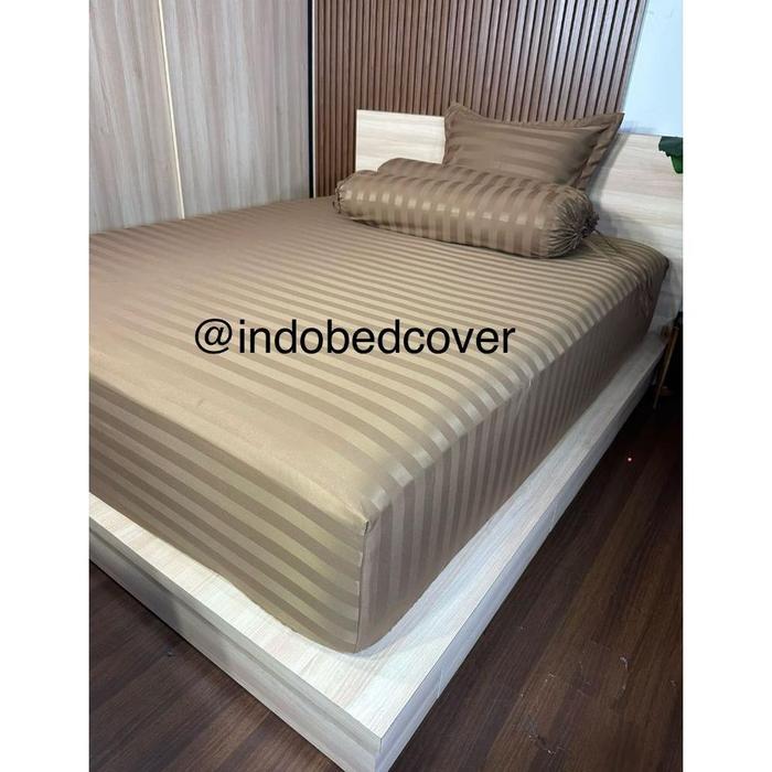 Gambar Bedcover set Sprei Mikro Tensel motif Salur Aneka Warna - BROWN, 200x200x40 dari Bllissful undefined Tokopedia
