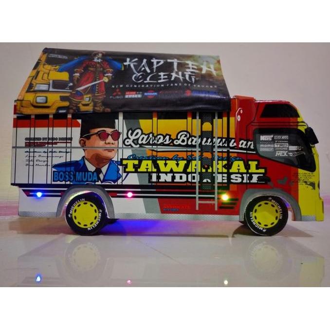 Gambar MINIATUR TRUK TRUCK OLENG KAYU RC ISUZU PUTIH REMOTE CONTROL ORIGINAL - tawakal lampu dari Gummy_store14 undefined Tokopedia