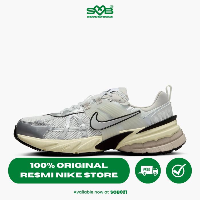 Jual Nike Men's V2K Run White/Pure Platinum/Light Iron Ore