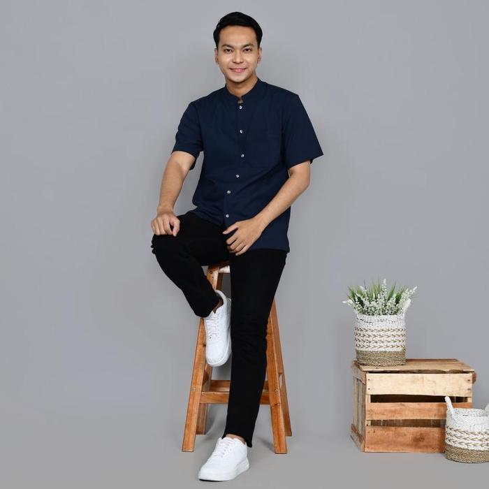 Gambar SAMEDAY - Kemeja Koko Kemko Tencel Navy Elegan Ali series original A.CLo - M dari briggitee-food undefined Tokopedia