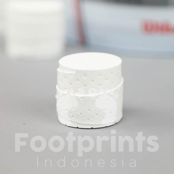 Gambar New Stok Wilson Pro Perforated Overgrip Feel Grip Tenis Tennis Dry Tipis Tacky - Putih Satuan dari Imported Sports undefined Tokopedia